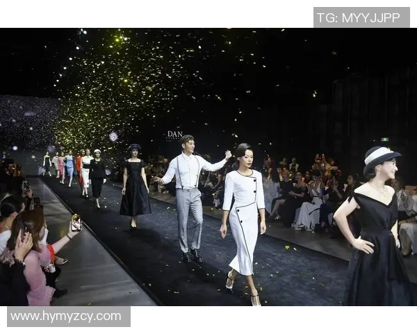 超模偶遇绿茵巨星瞬间引爆全场引发时尚与体育完美交融